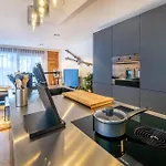 Alpine Black Pearl - Modern & Stylish By Inspiringplaces *