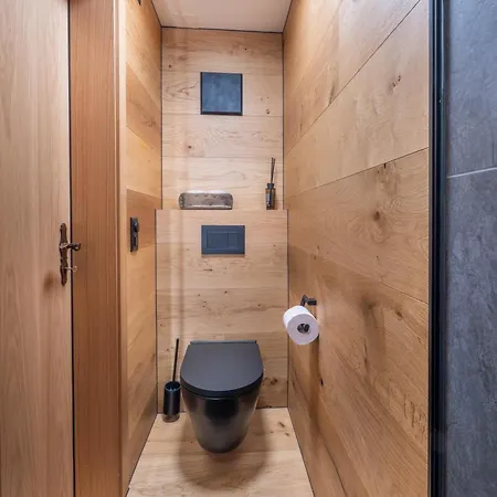 Alpine Black Pearl - Modern & Stylish By Inspiringplaces Apartmán *