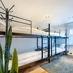 Apartment Alpine Black Pearl - Modern & Stylish By Inspiringplaces *