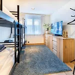 Apartment Alpine Black Pearl - Modern & Stylish By Inspiringplaces *
