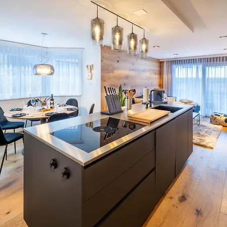 Alpine Black Pearl - Modern & Stylish By Inspiringplaces Апартаменты *